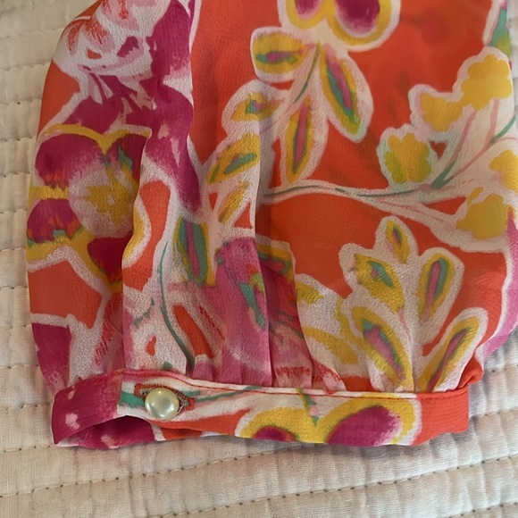 Floral blouse with 3/4 sleeves - Picture 2 of 2